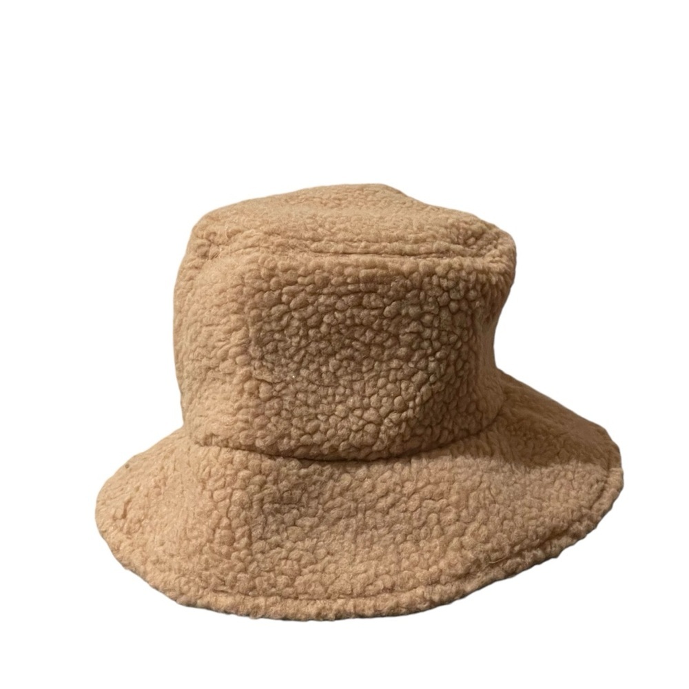Coco+Carmen Faux Fur Camel Sherpa Bucket Hat